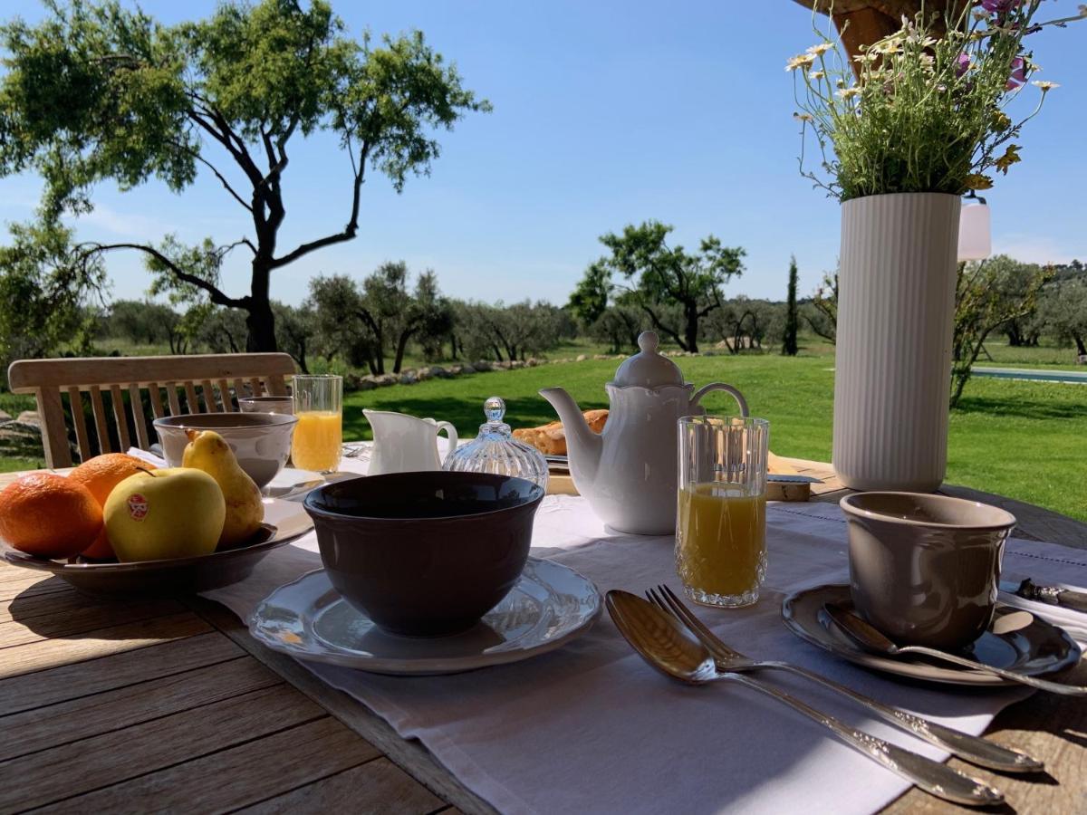 Bed and Breakfast La Bergerie de Cigalon Mouries Exterior foto